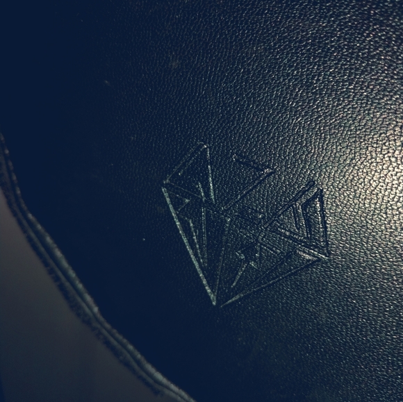 Black batwing goth punk purse backpack - Picture 5 of 11